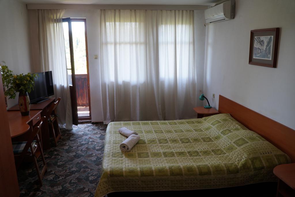 Guestrooms Ross Veliko Tarnovo Ngoại thất bức ảnh