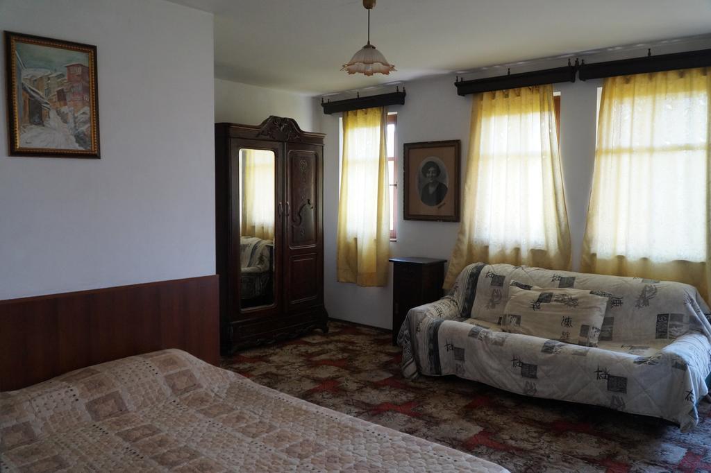 Guestrooms Ross Veliko Tarnovo Ngoại thất bức ảnh