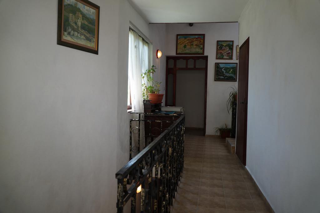 Guestrooms Ross Veliko Tarnovo Ngoại thất bức ảnh